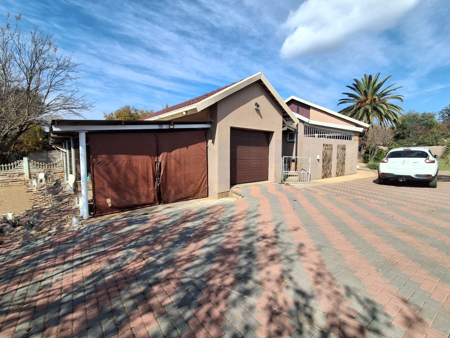 3 Bedroom Property for Sale in Songloed North West